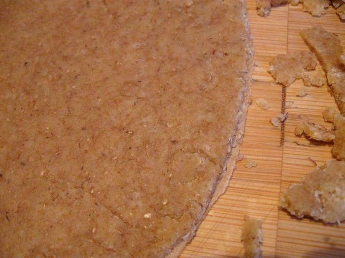Киш с курицей, опятами и брокколи