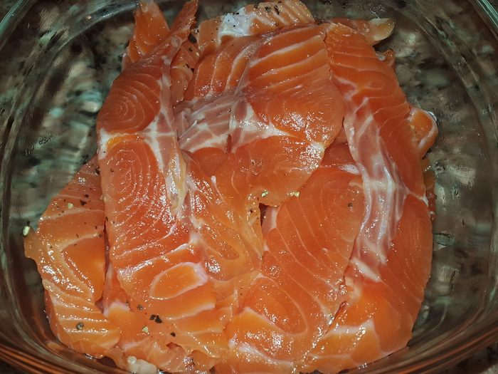 Лосось малосольный