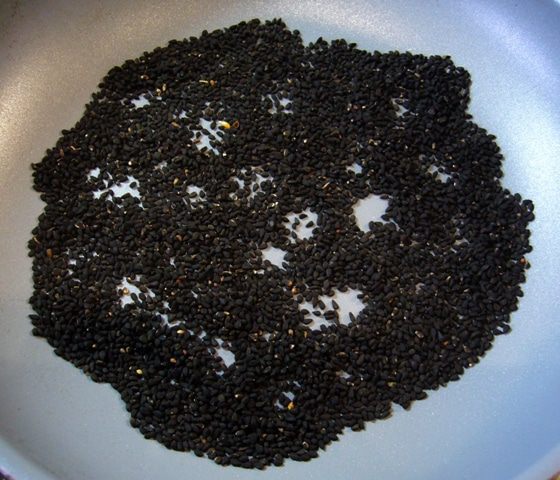 Сырный кекс с чернушкой