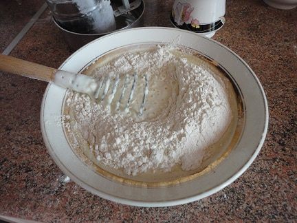 Блины на кефире с творогом