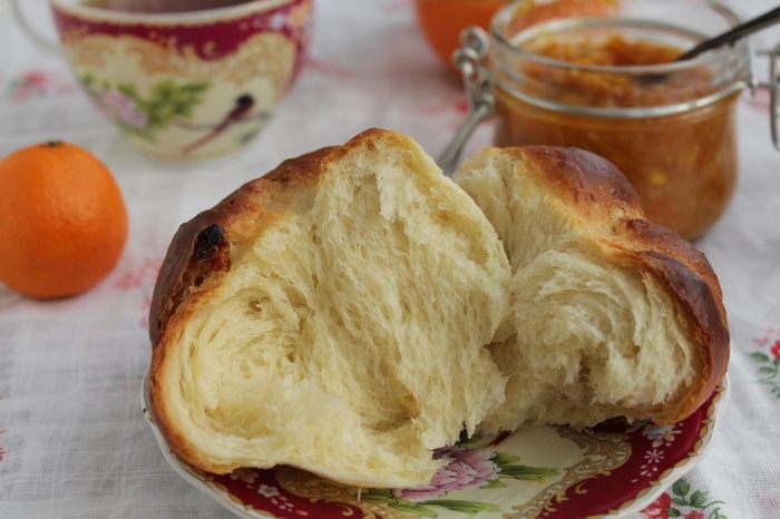 Бриоши с изюмом