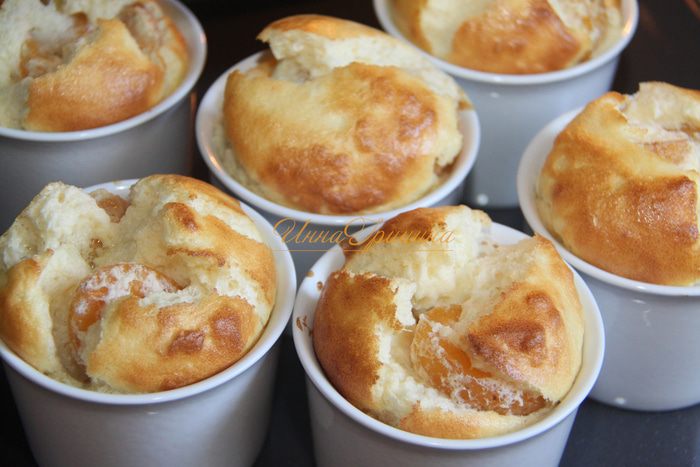 Клафути с абрикосами