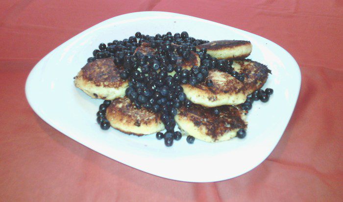 Сырники с черникой