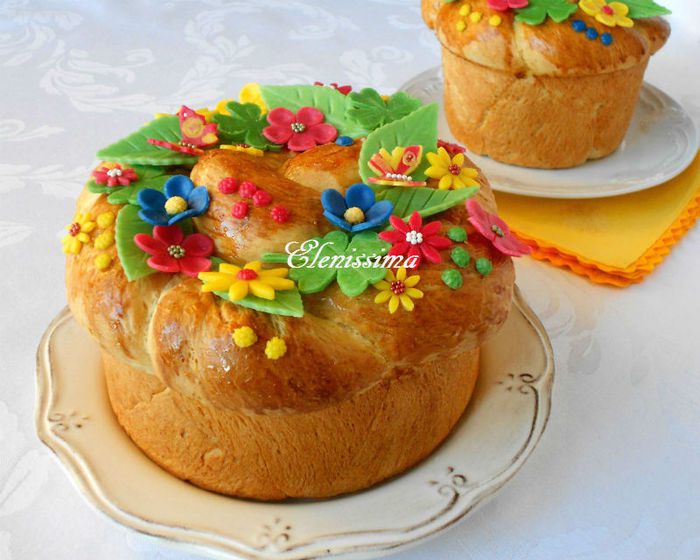 Кулич плетеный