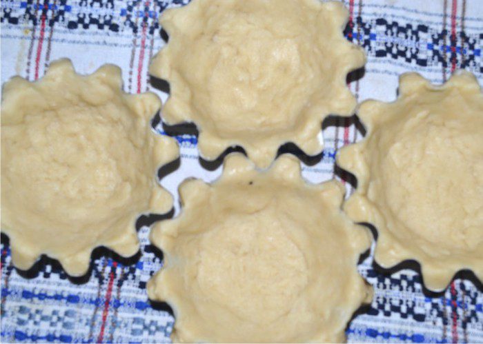 Корзиночки с ванильно-творожной начинкой и фруктами