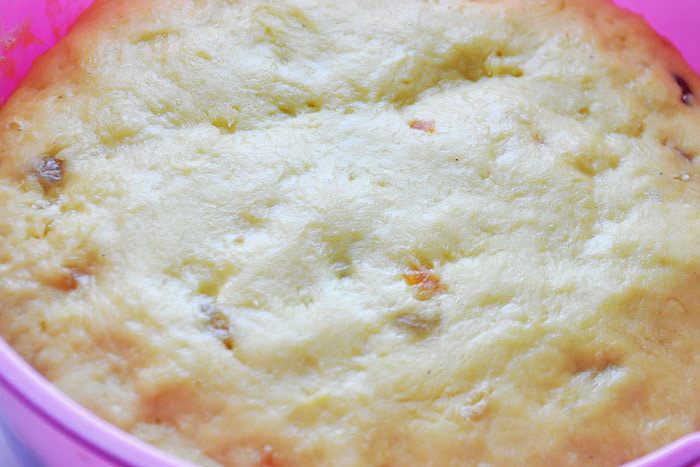 Коньячный кулич с изюмом, цукатами и орехами