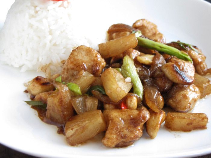 Острая курица с кешью