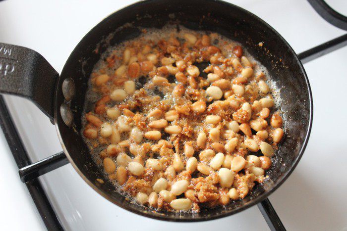 Фарфалле с печеным чесноком, кедровыми орехами и каперсами (для ЕЛЕНЫ КОВАЧ)