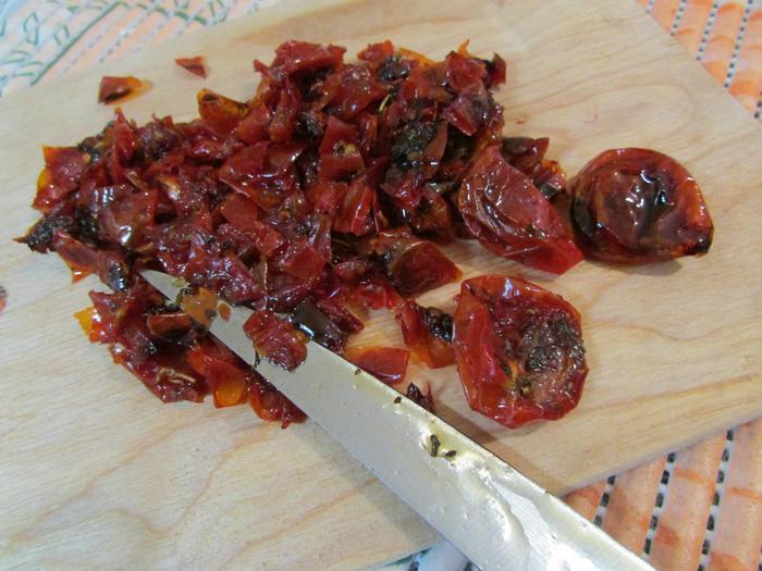 Итальянские булочки с томатами и сыром