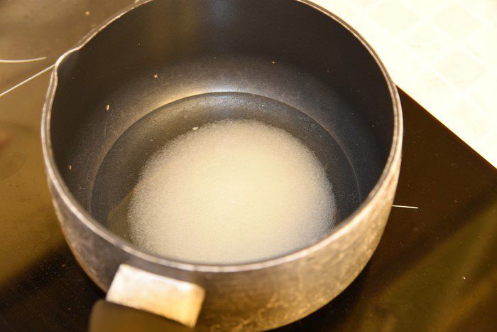 Шарлотта с манго