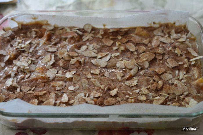  Кекс с персиками и корицей