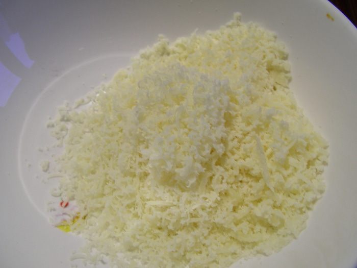 Легкий салат с фасолью, яблоками и сыром