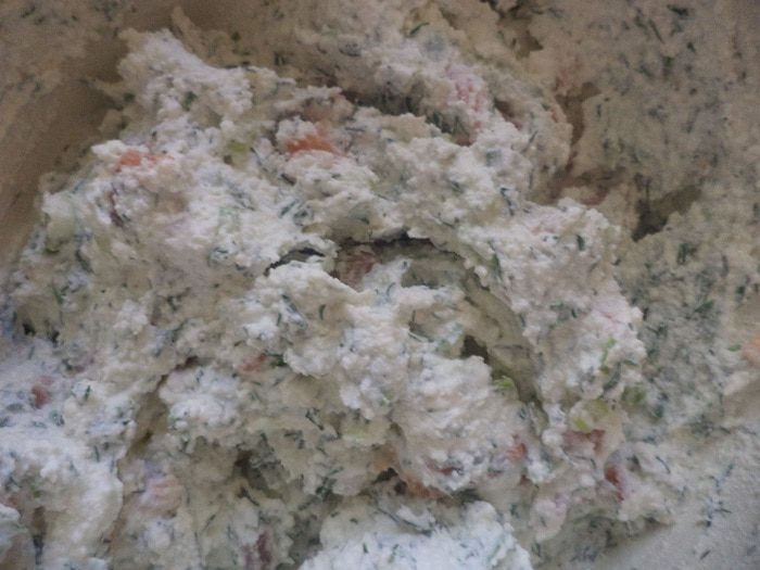 Тосты с творожно-лососевой начинкой