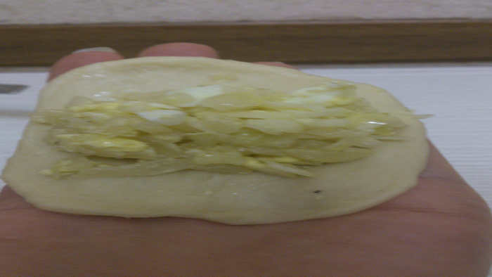 Пирожки с капустой (тесто из хлебопечки)