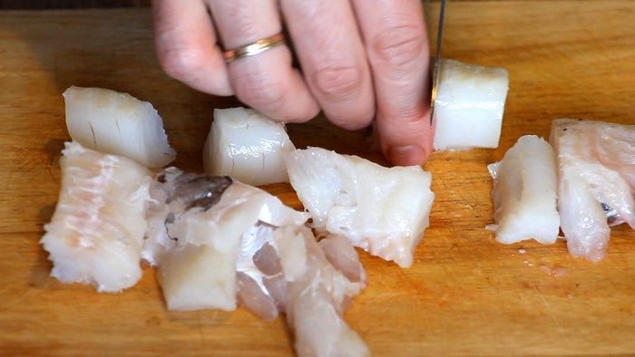 Рыбные пончики из трески