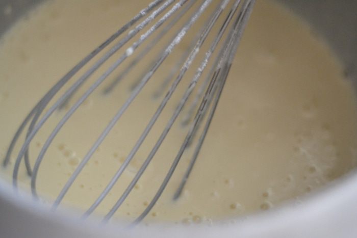 Блины с печенью, яблоком и маринованным  луком