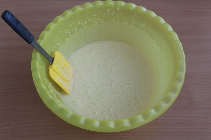 Пирог с белым шоколадом и брусникой