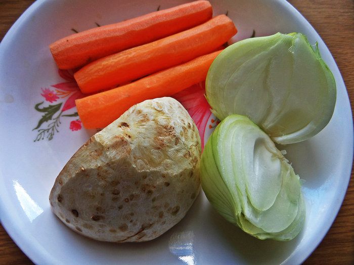 Печенка с овощами и гречкой