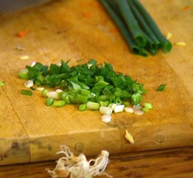 Гречневая лапша с грибами и морской капустой