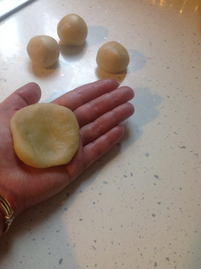 Маленькие булочки с начинкой (Poğaça)