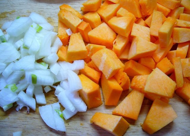 Постный суп-пюре из тыквы с белыми грибами