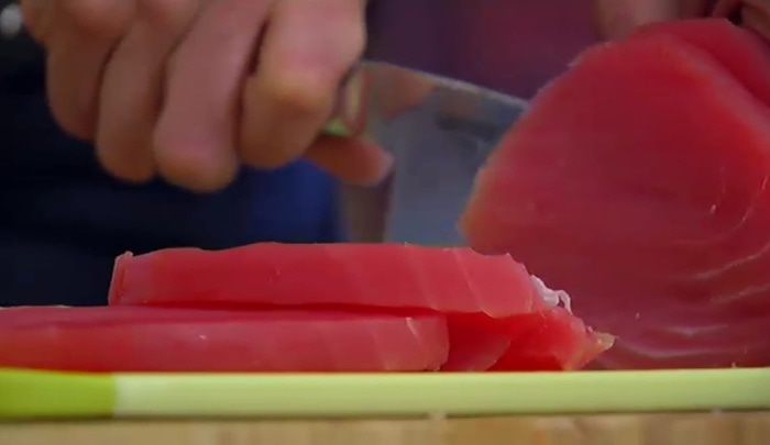 Закуска из тунца с цукини и картофелем