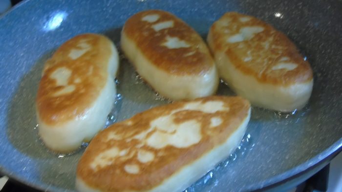 Пирожки жареные (общепитовские)