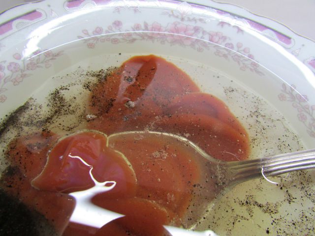 Маринованная скумбрия с овощами