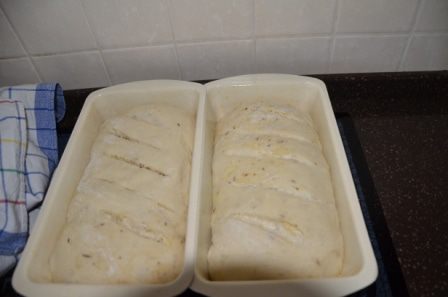 Хлеб с грюйером и кумином