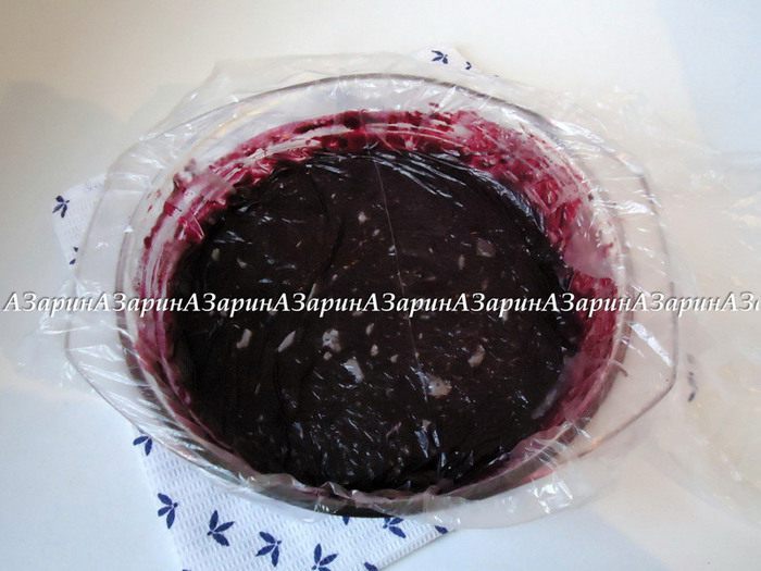 Корзиночки с черничным кердом и безе