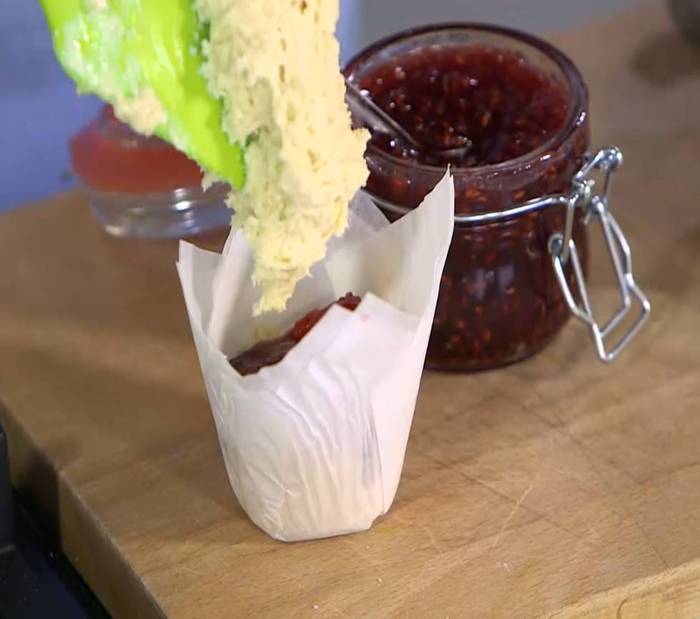 Кексы с джемом 