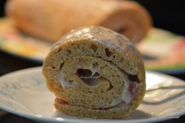 Рулет со швейцарским маслянным кремом
