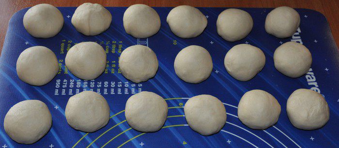 Пирог из пирожков «Дружная семейка»