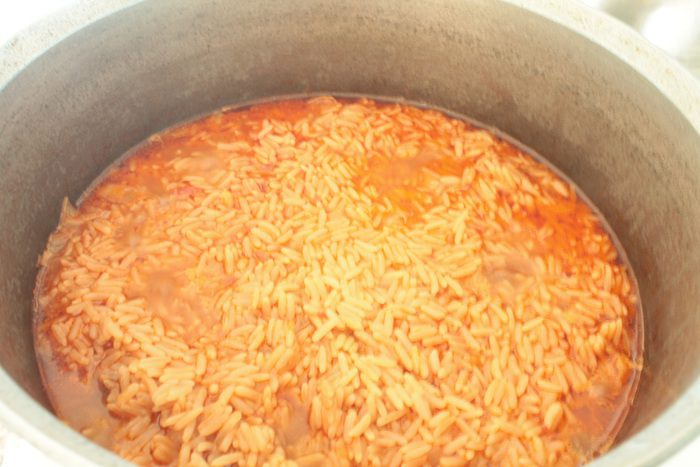 Рис с капустой и сушеными грибами