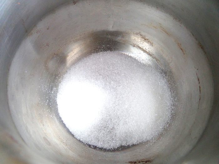 Карамельный кофе под сливочной шапочкой