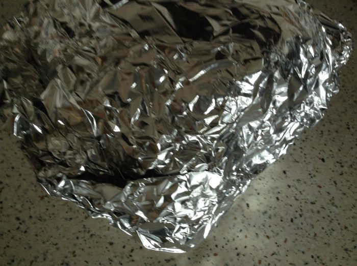 Мясной рулет с овощами