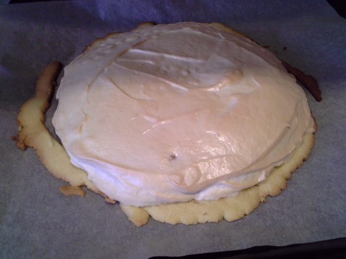 Торт &amp;quot;Особенный&amp;quot;, грецкие орехи под безе