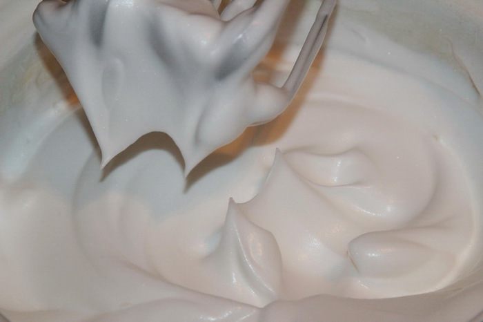 Шоколадный торт с грецкими орехами