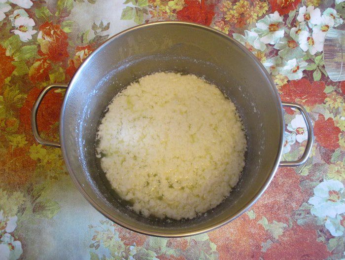 Коктейль из сыворотки с бананом и сиропом агавы