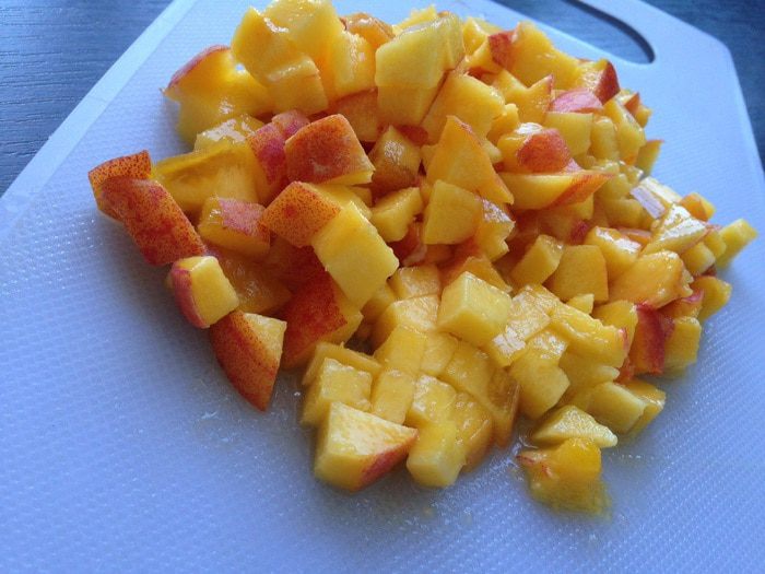 Песочные пирожки с персиками
