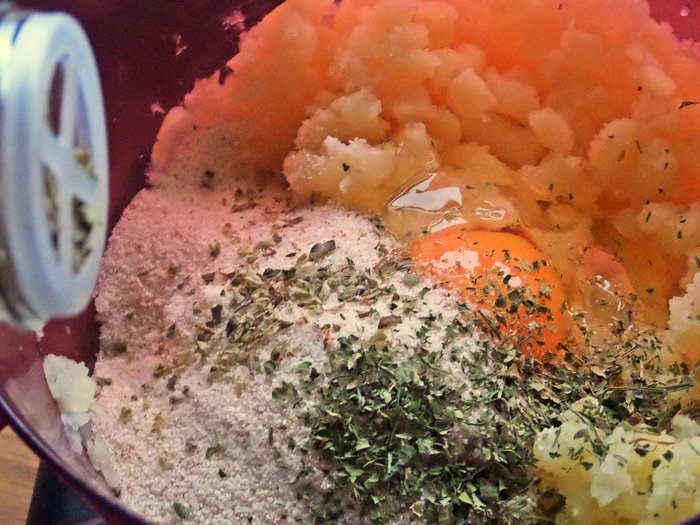 Картофельные гноччи (ньокки) с горгонзолой