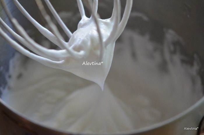 Сладкое полено с грибочками