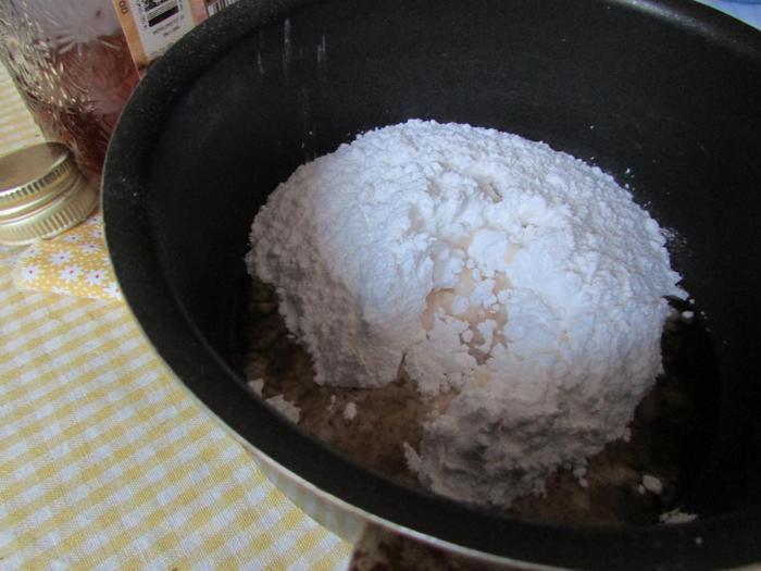 Черёмуховый пирог с шоколадной начинкой
