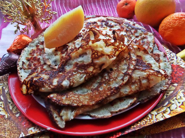 Блины с сыром и мясным припёком