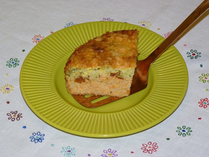 Двухслойный икорный пирог с рисом