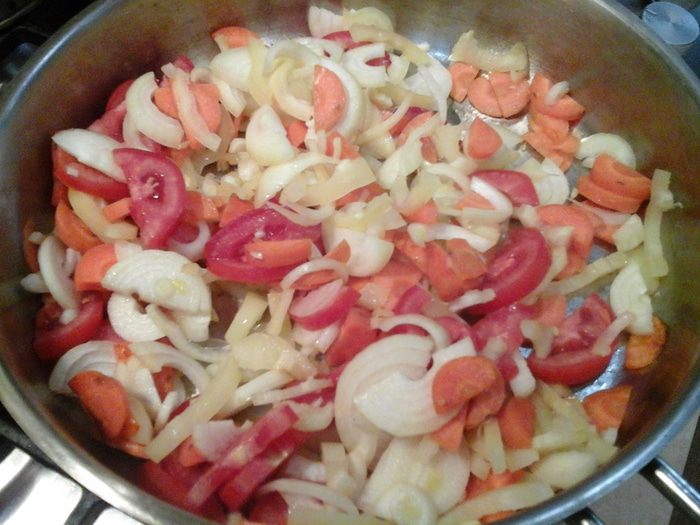 Куриные голени с овощами