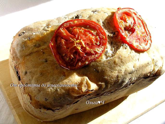 Оливковый хлеб с маслинами и каперсами