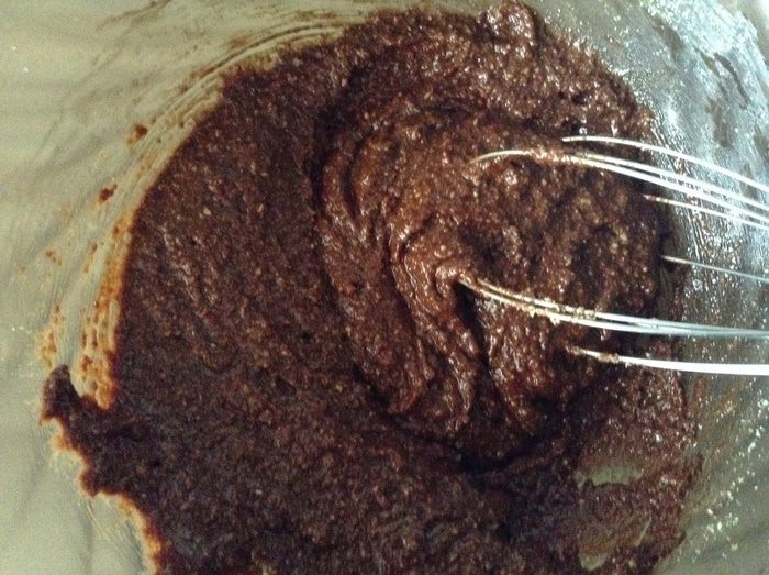 Шоколадный пирог с грушей и панна котой