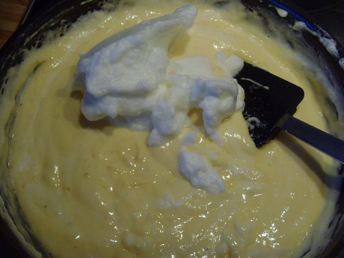 Сырный террин в орехах и зелени