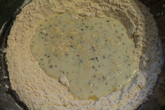 Обеденная булка на гороховой муке.